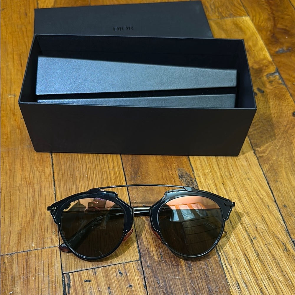 Dior so real Black Sunglasses with the case
